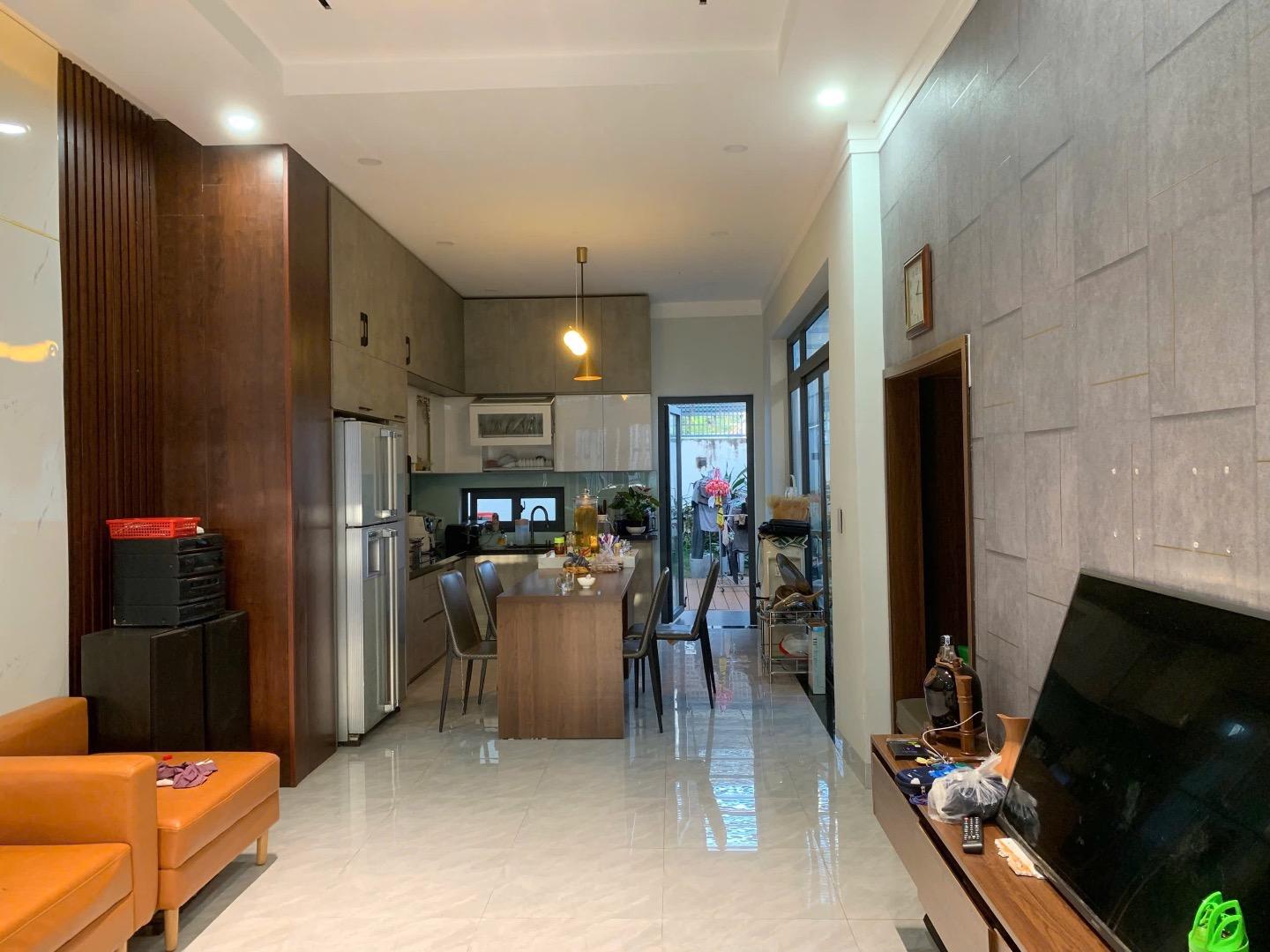 Nhà 3 Lầu Đẹp Giá Rẻ Phùng Hưng – EaTam – Buôn Ma Thuột