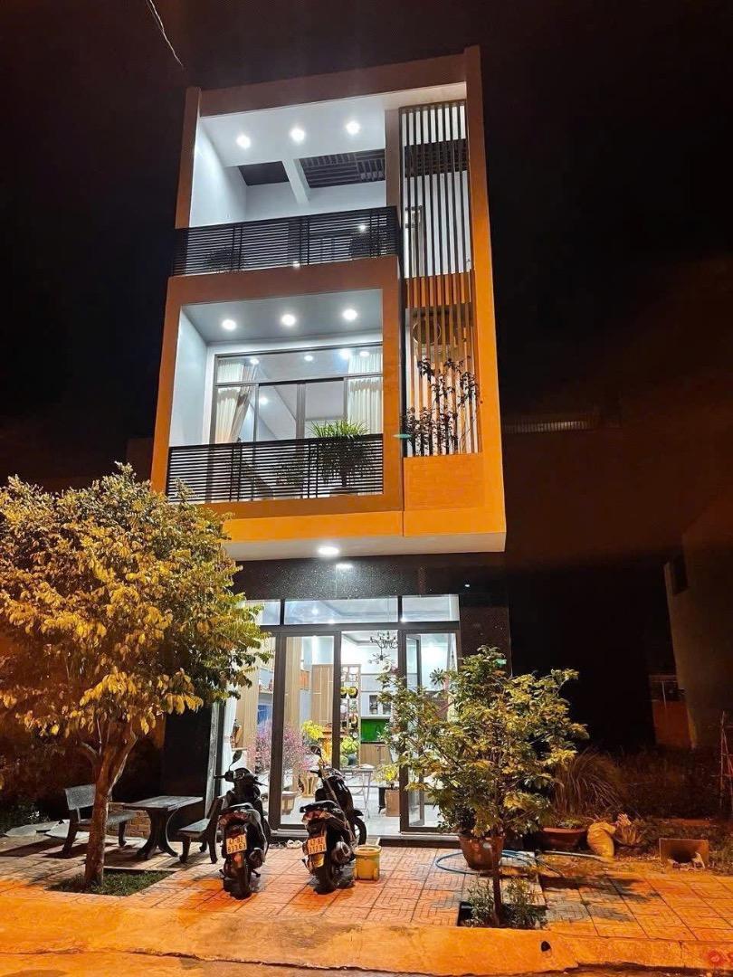 Nhà 3 tầng khu đấu giá Hà Huy Tập