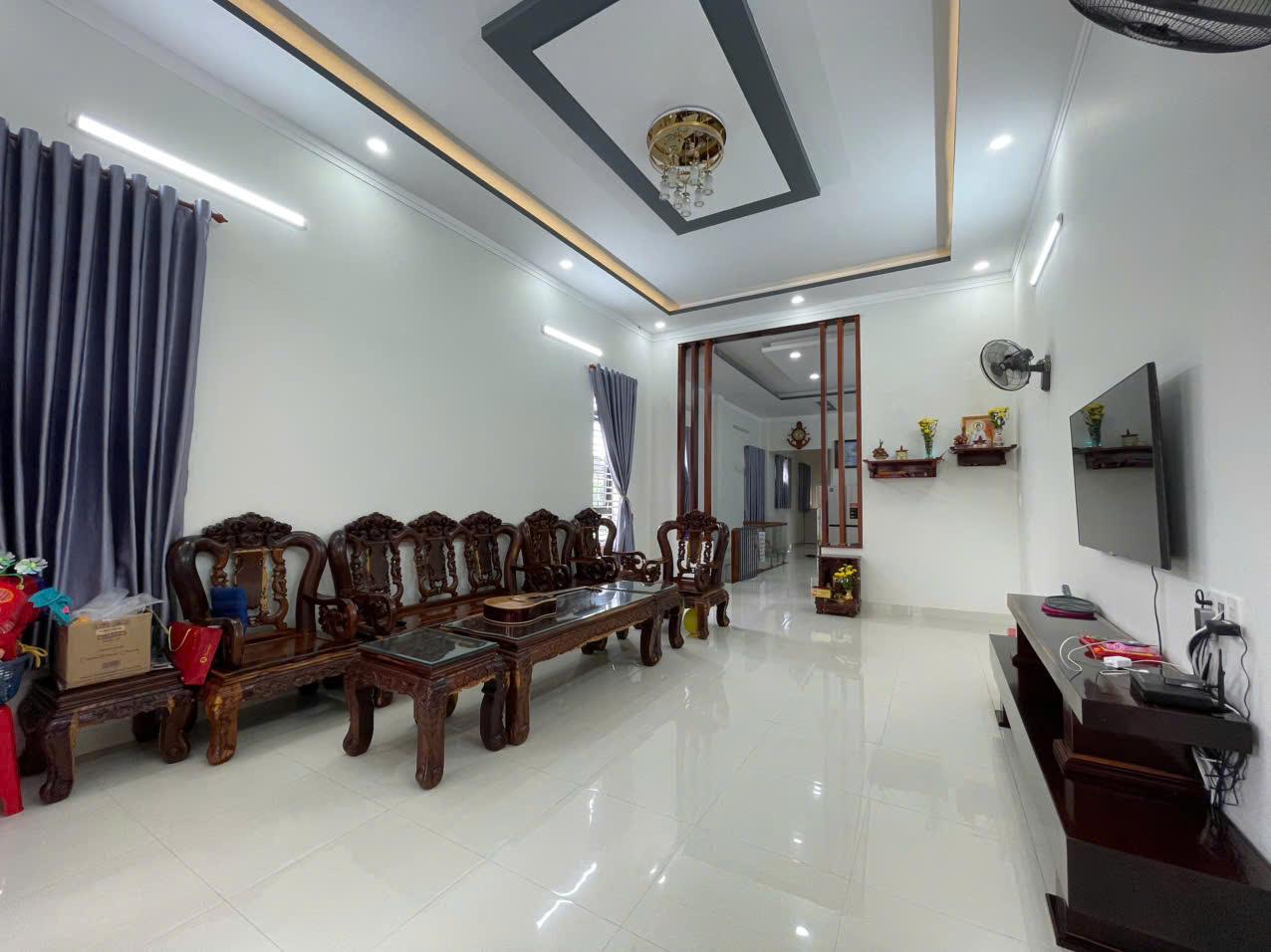 Nhà Kiến Cố 2 Mặt Tiền Siêu Dài P.Tân An (5x55m) Diện Tích Hiếm Có Trung Tâm Phố !