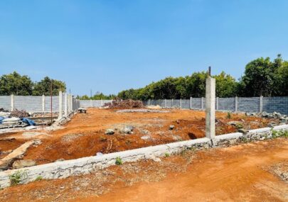CẦN BÁN LÔ ĐẤT SÀO THÔN 6 CƯEBUR DIỆN TICH : 537 M ,ĐÃ XÂY TƯỜNG XUNG QUANH NAY THUỘC PHƯỜNG BUÔN MA THUỘT