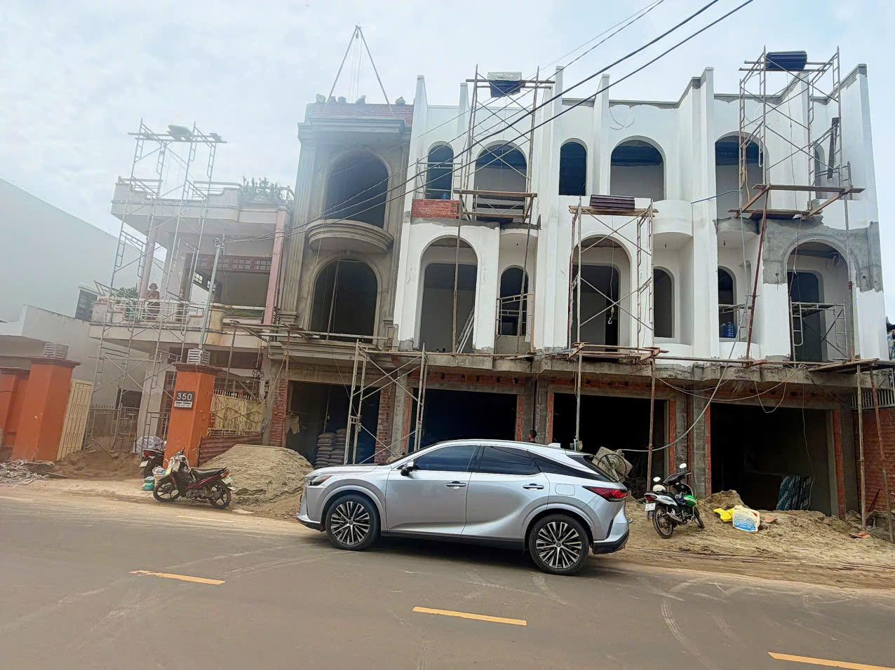 Bán Căn Nhà Mặt Tiền Hùng Vương Kinh Doanh Tốt